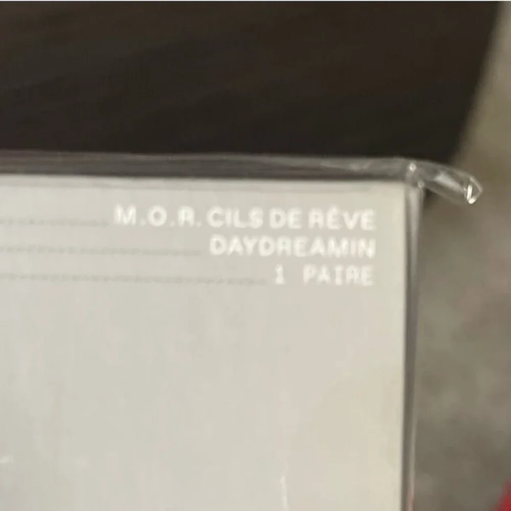 Rem Beauty - Lashes - Daydreamin - BNIB, Sealed